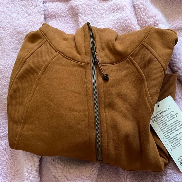 Lululemon Scuba Oversized 1/2 Zip Hoodie
Copper Brown - Picture 3 of 8